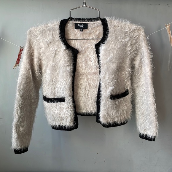 Bardot Junior fuzzy Cardigan US6 - Picture 1 of 15